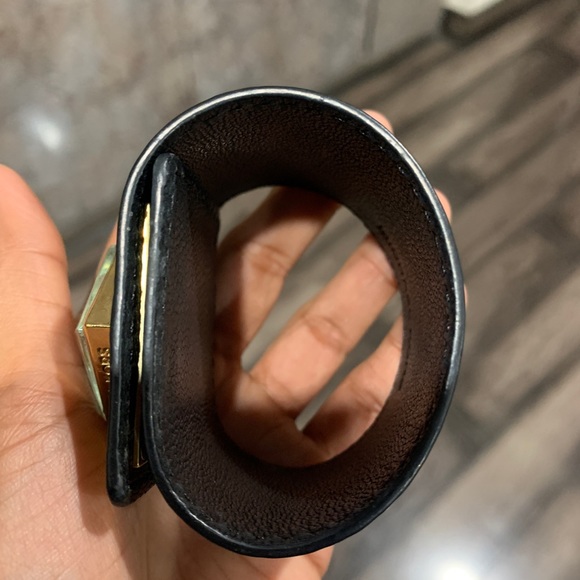 *NEW YEAR NEW* Authentic Michael Kors Brand New leather bracelet - Picture 3 of 10